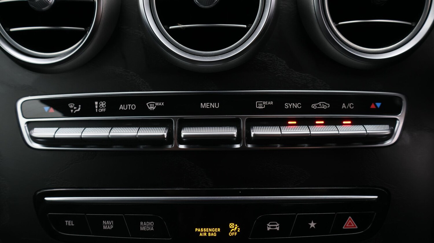 Used Mercedes-Benz GLC 2019 for sale - 77353851: Photo 12