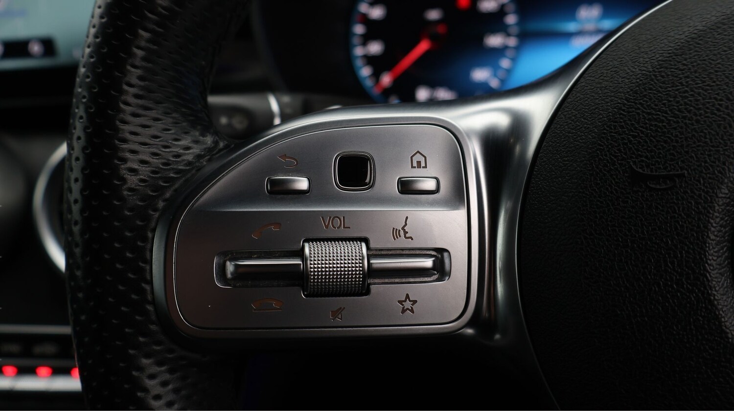 Used Mercedes-Benz GLC 2019 for sale - 77353851: Photo 24