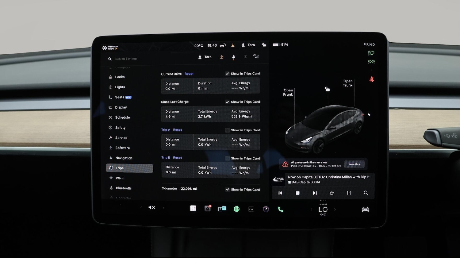 Used Tesla Model 3 2021 for sale - 76122339: Photo 11