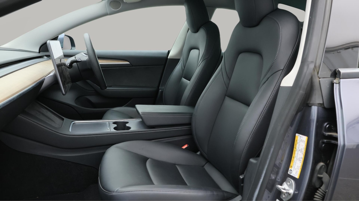Used Tesla Model 3 2021 for sale - 76122339: Photo 15