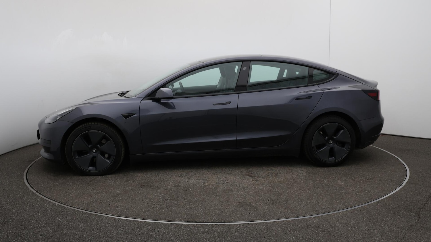 Used Tesla Model 3 2021 for sale - 76122339: Photo 64