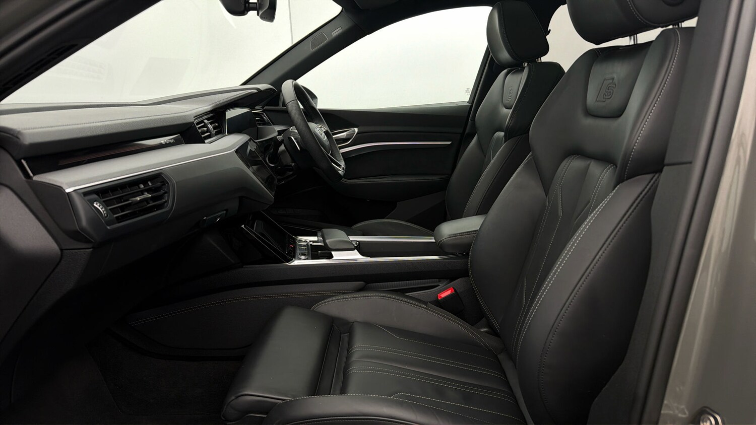 Used Audi Q8 e-tron for sale - 78196655: Photo 13