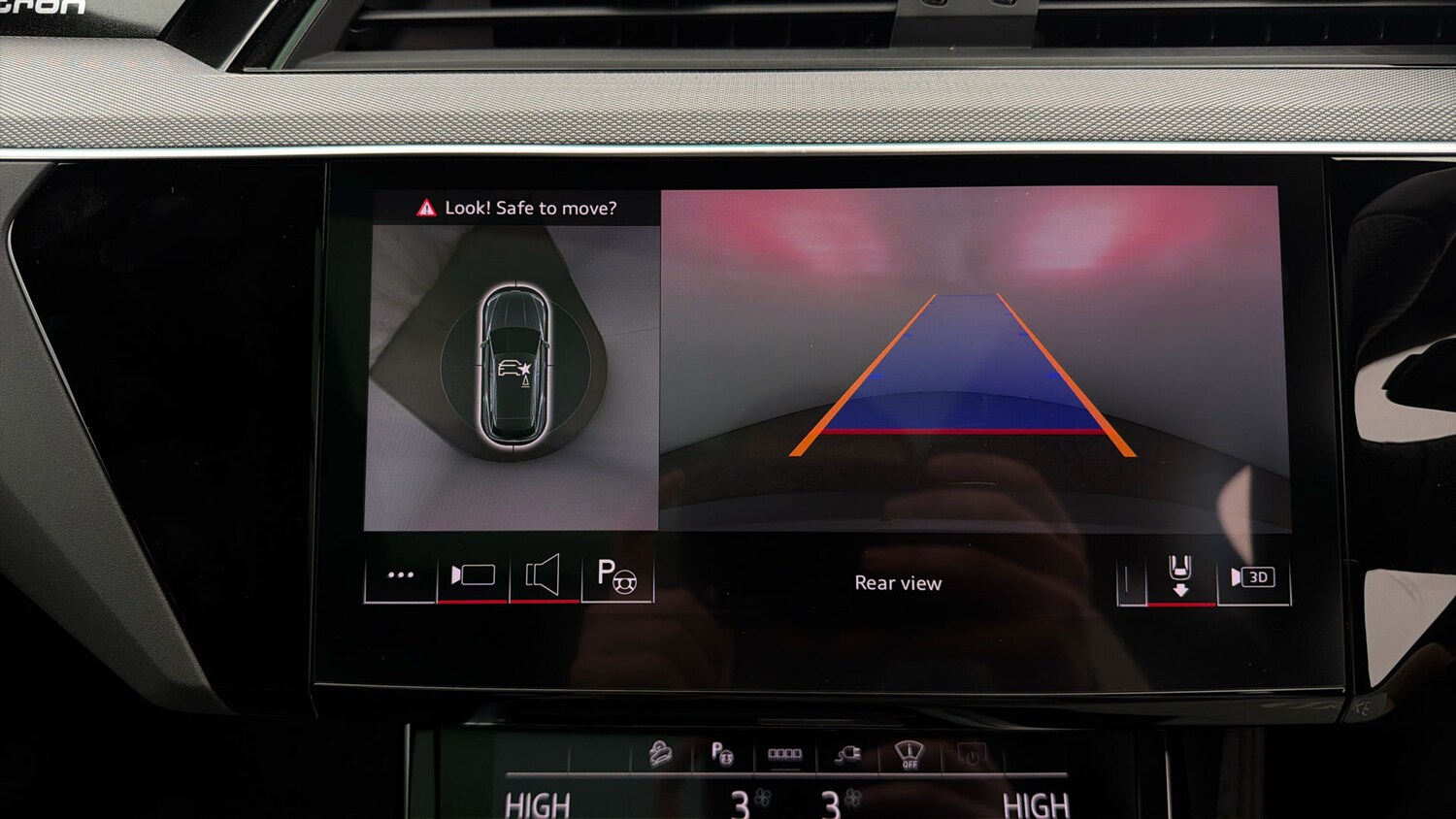 Used Audi Q8 e-tron for sale - 78196655: Photo 26