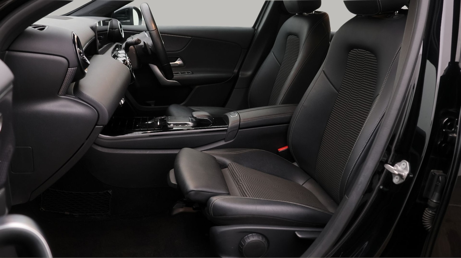 Used Mercedes-Benz A-Class 2020 for sale - 77689453: Photo 14