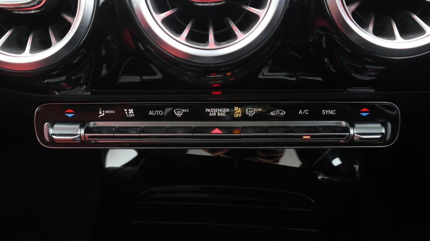 Used Mercedes-Benz CLA 2020 for sale - 76561367: Photo 13