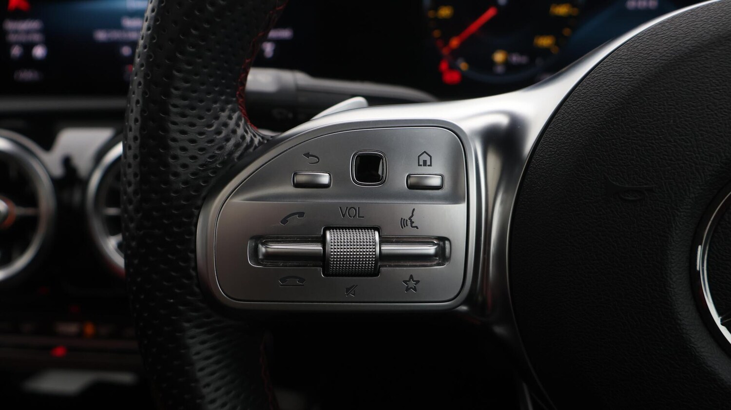 Used Mercedes-Benz CLA 2020 for sale - 76561367: Photo 26