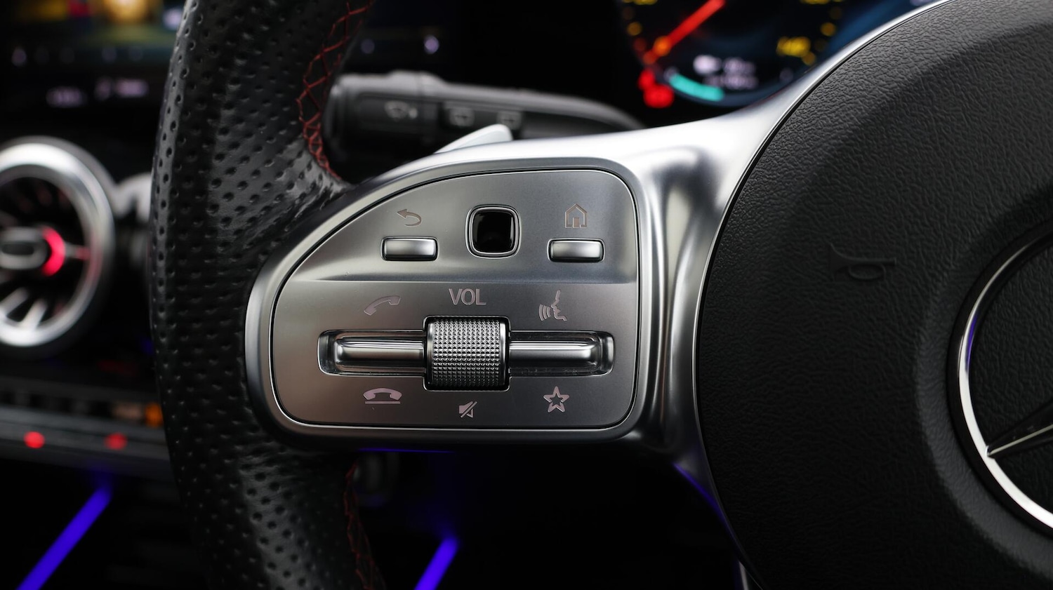 Used Mercedes-Benz EQB 2022 for sale - 76715153: Photo 28