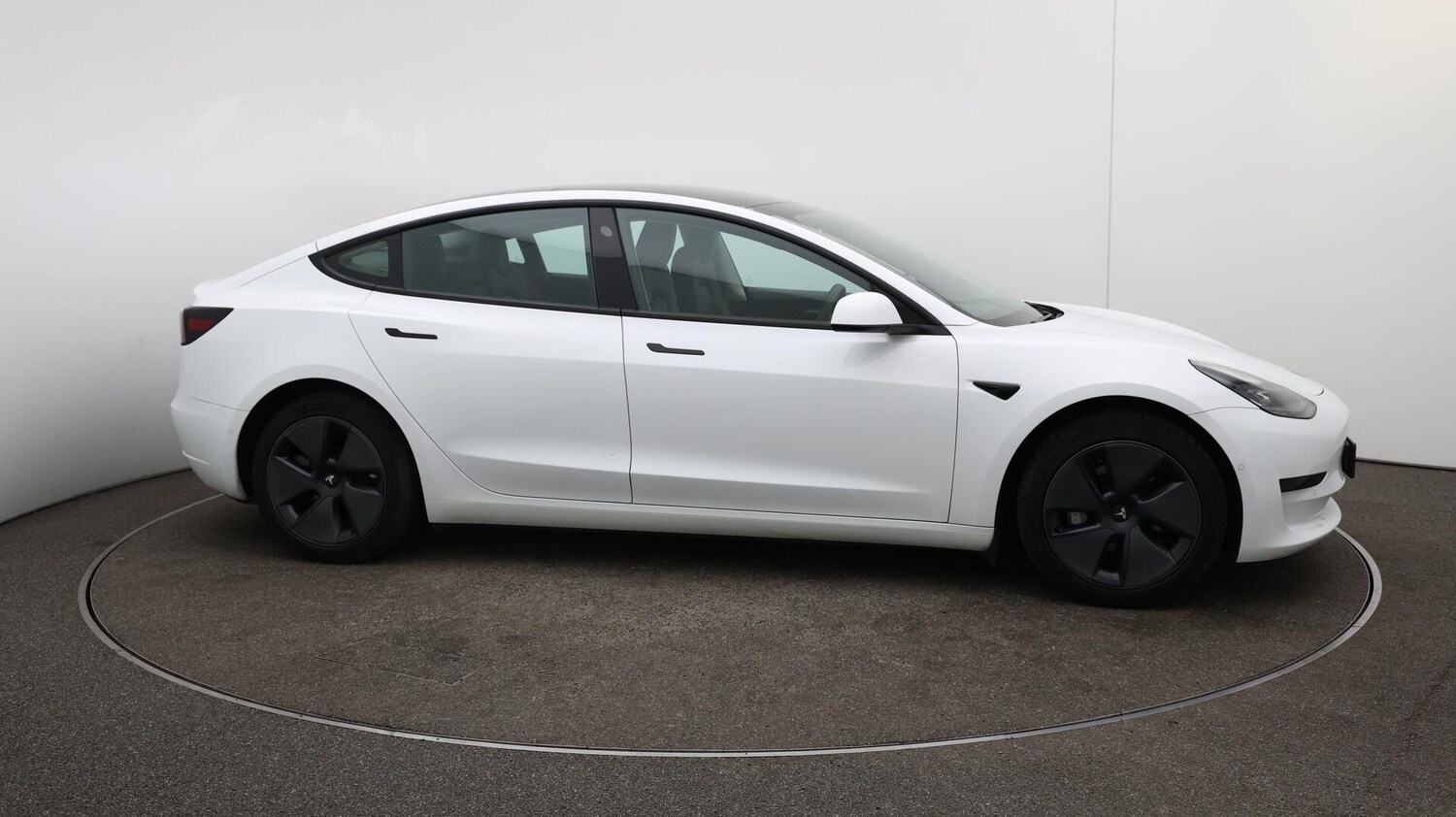 Used Tesla Model 3 2021 for sale - 76094186: Photo 47