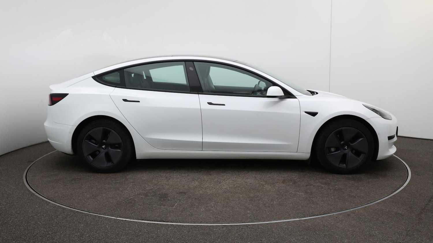 Used Tesla Model 3 2021 for sale - 76094186: Photo 48