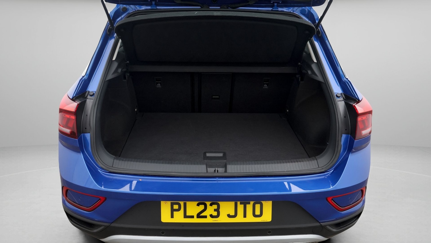 Used Volkswagen T-Roc 2023 for sale - 77319286: Photo 17