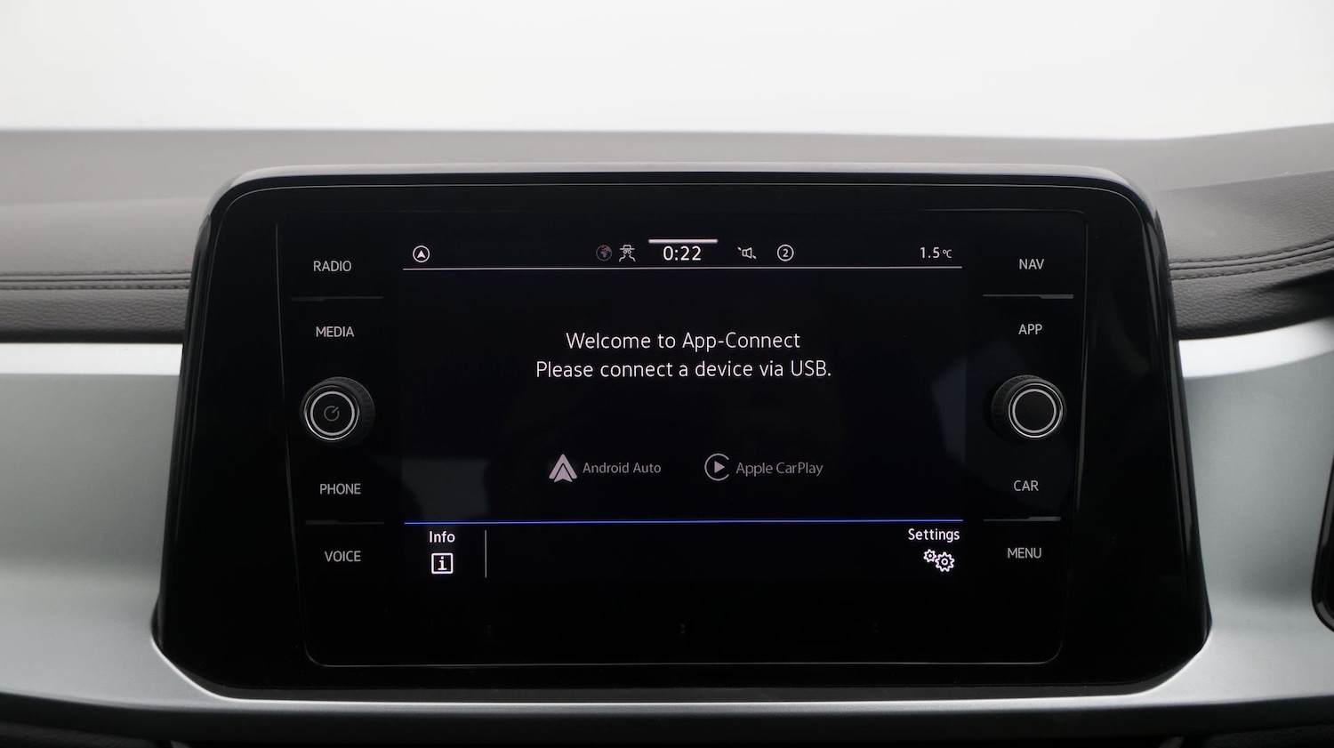 Used Volkswagen T-Roc 2023 for sale - 77319286: Photo 25