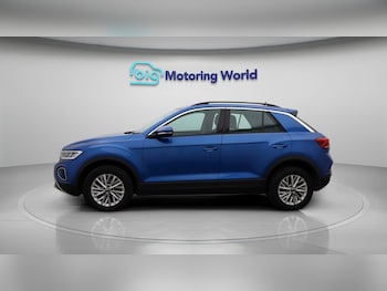 Used Volkswagen T-Roc 2023 for sale - 77319286: Photo