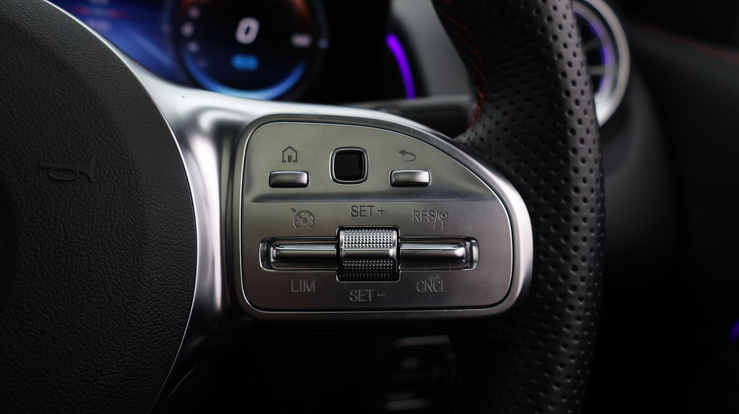 Used Mercedes-Benz EQB 2023 for sale - 77438033: Photo 30