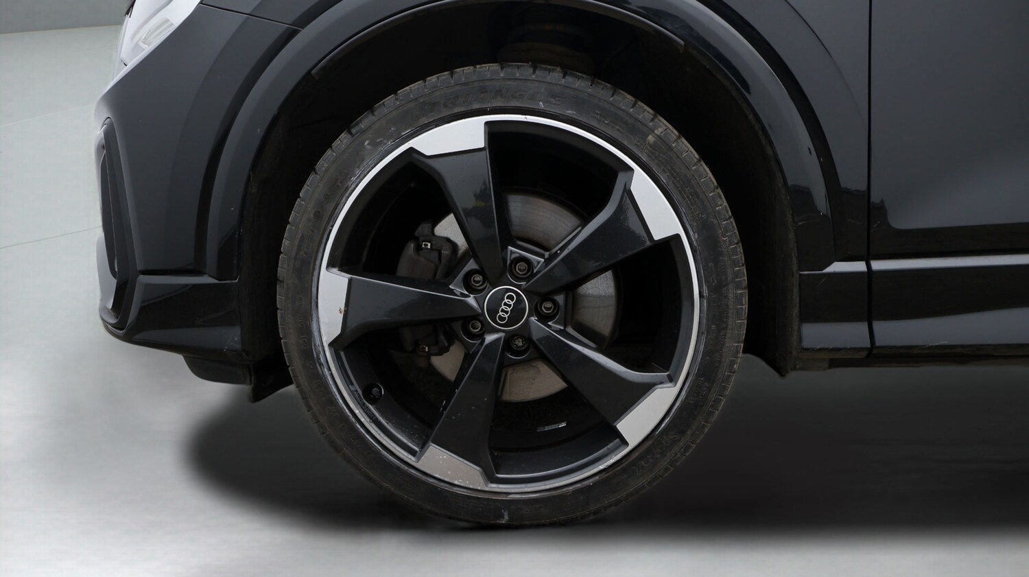 Used Audi Q2 for sale - 77247209: Photo 18