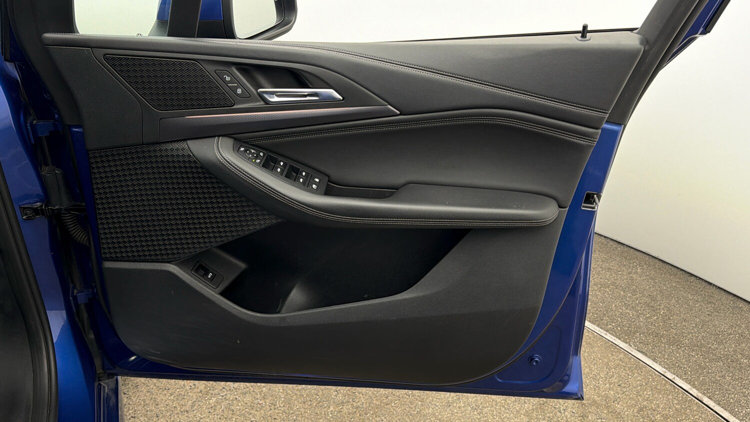 Used BMW 2 Series 2023 for sale - 77742406: Photo 14