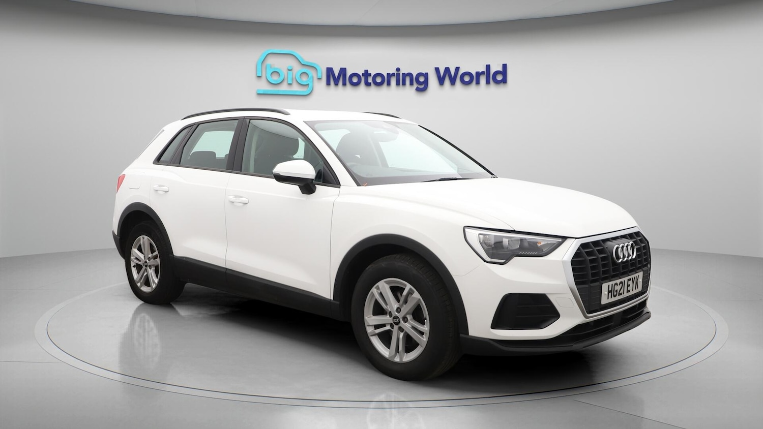 Used Audi Q3 2021 for sale - 76715202: Photo 2