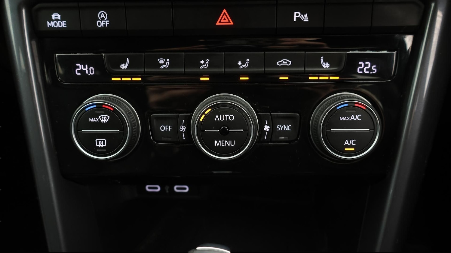 Used Volkswagen T-Roc 2021 for sale - 77678985: Photo 12