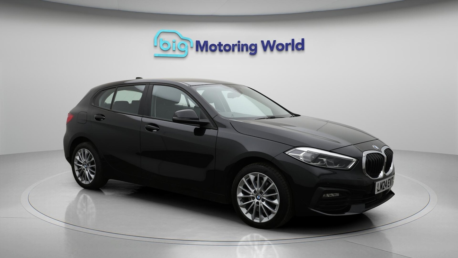 Used BMW 1 Series 2024 for sale - 76425266: Photo 2