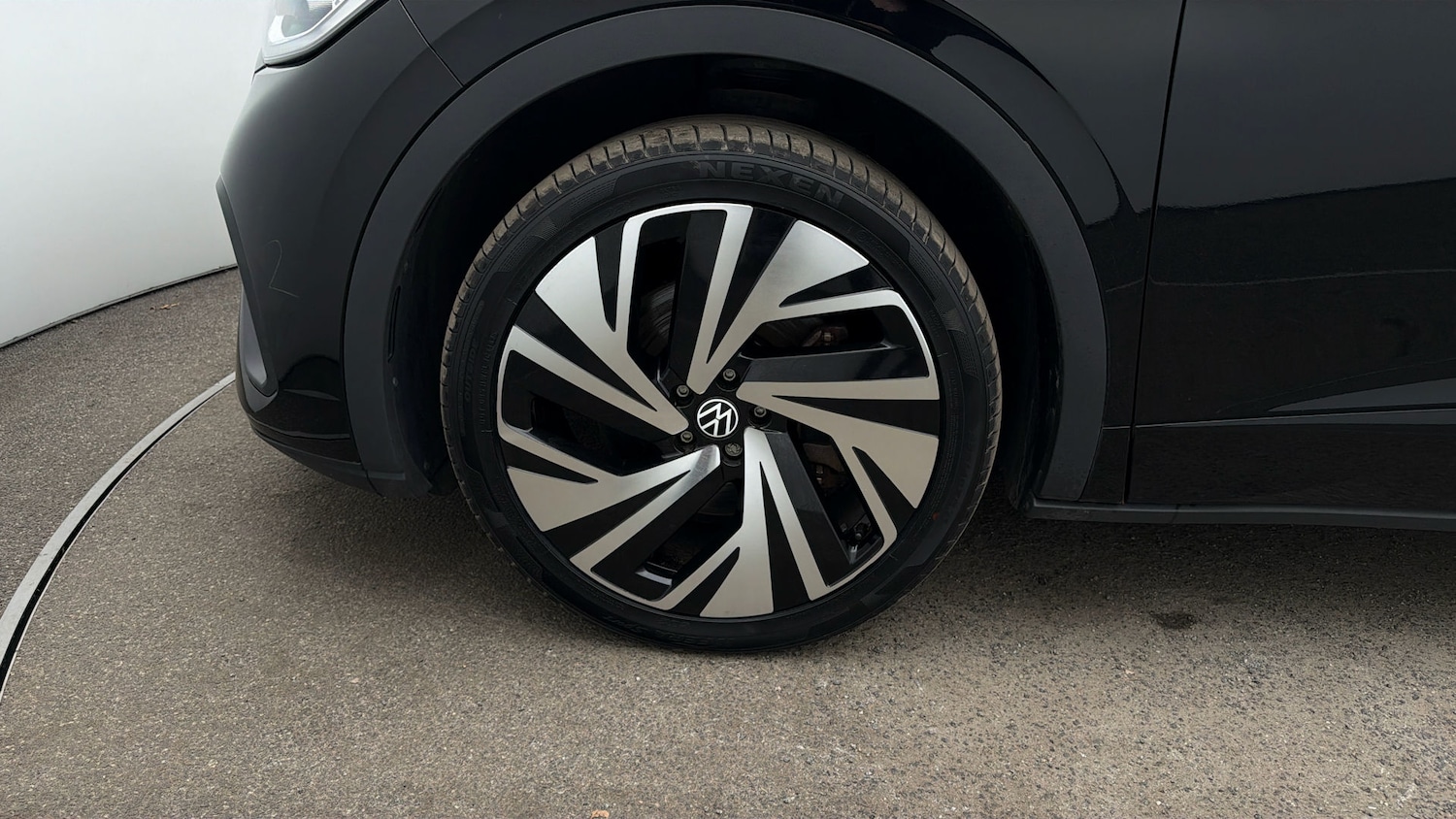 Used Volkswagen ID.5 2023 for sale - 77802602: Photo 17