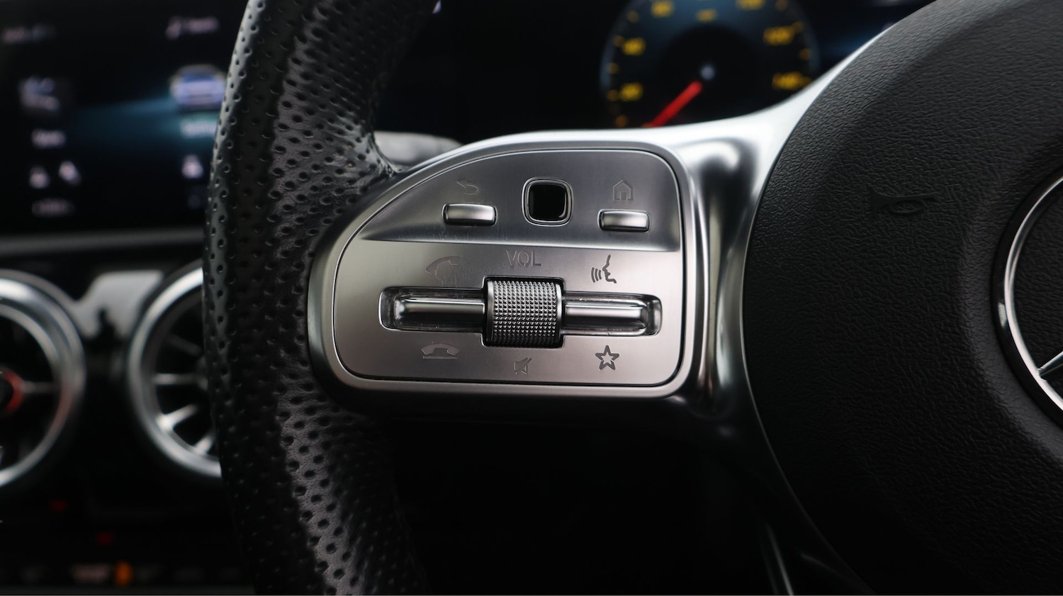 Used Mercedes-Benz CLA 2022 for sale - 77213700: Photo 24