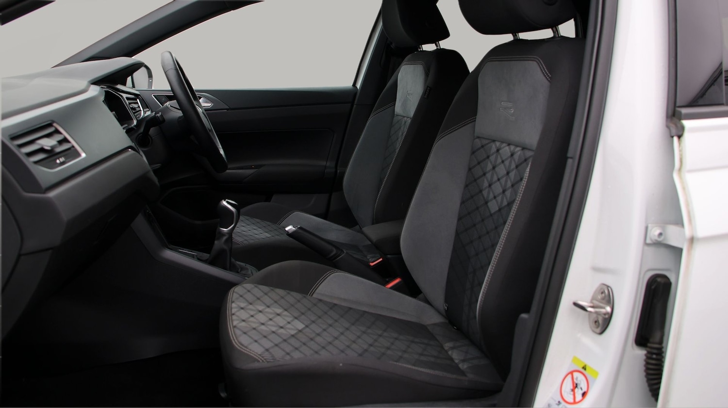 Used Volkswagen Polo 2022 for sale - 77272238: Photo 14