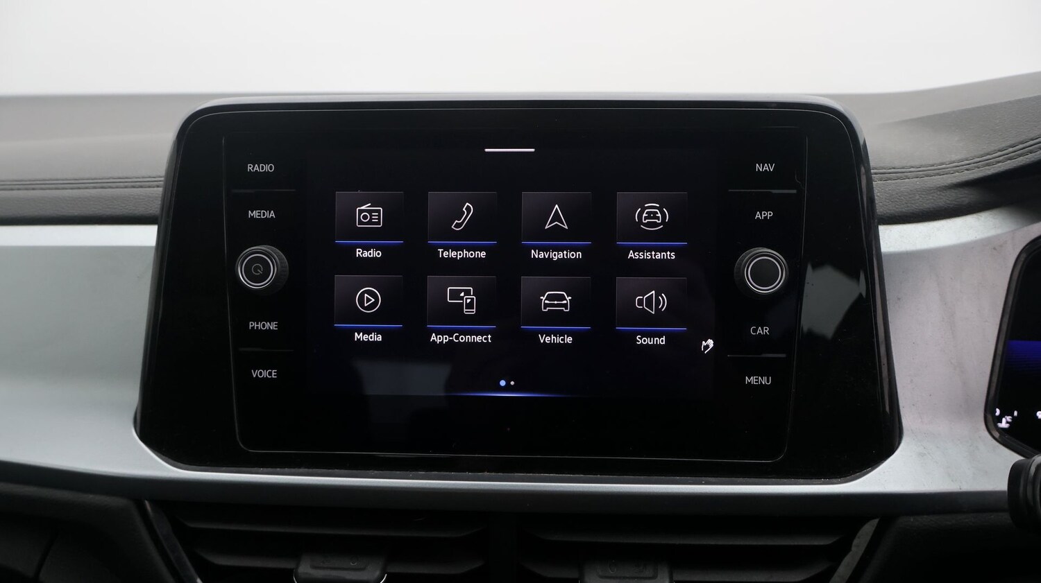 Used Volkswagen T-Roc 2023 for sale - 77446336: Photo 11