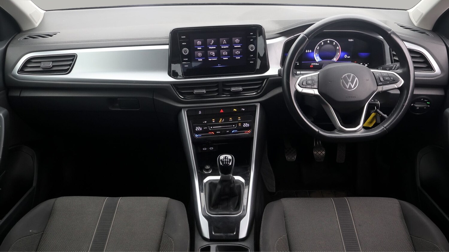 Used Volkswagen T-Roc 2023 for sale - 77446336: Photo 13