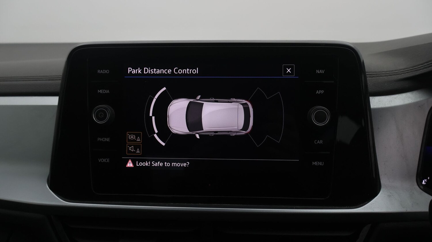 Used Volkswagen T-Roc 2023 for sale - 77446336: Photo 23