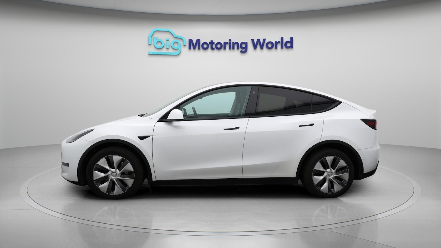 Used Tesla Model Y 2022 for sale - 76122855: Photo 5