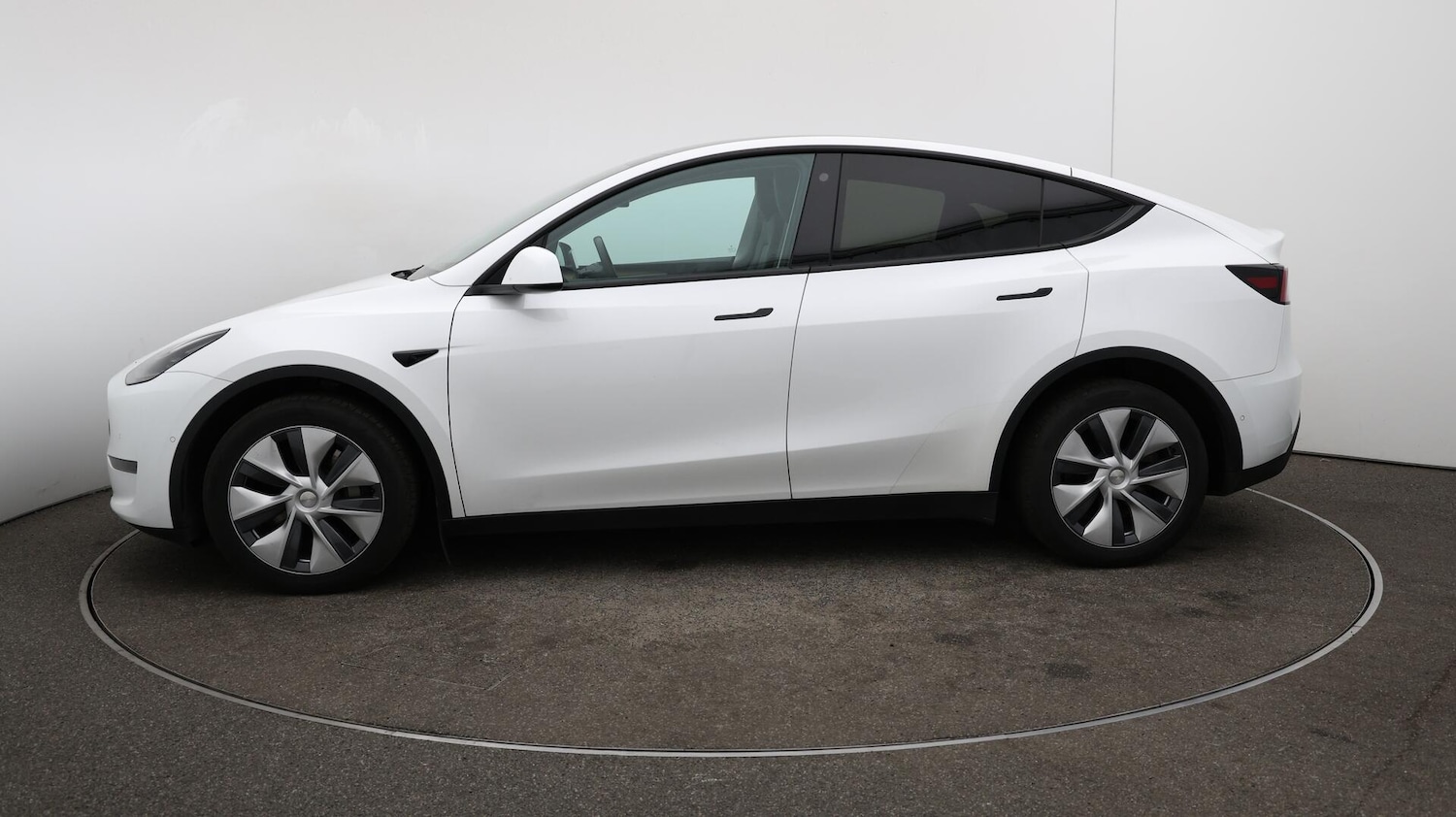 Used Tesla Model Y 2022 for sale - 76122855: Photo 64