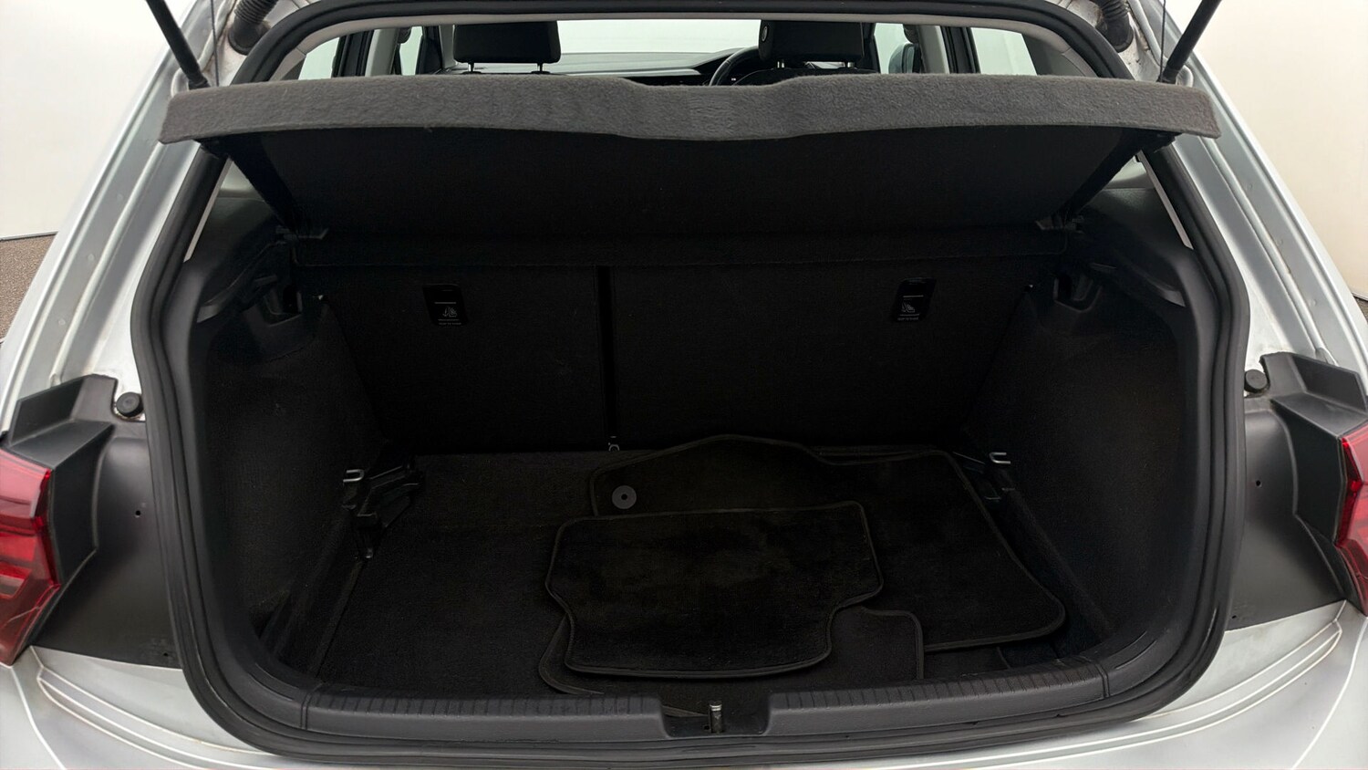 Used Volkswagen Polo 2022 for sale - 77931883: Photo 16