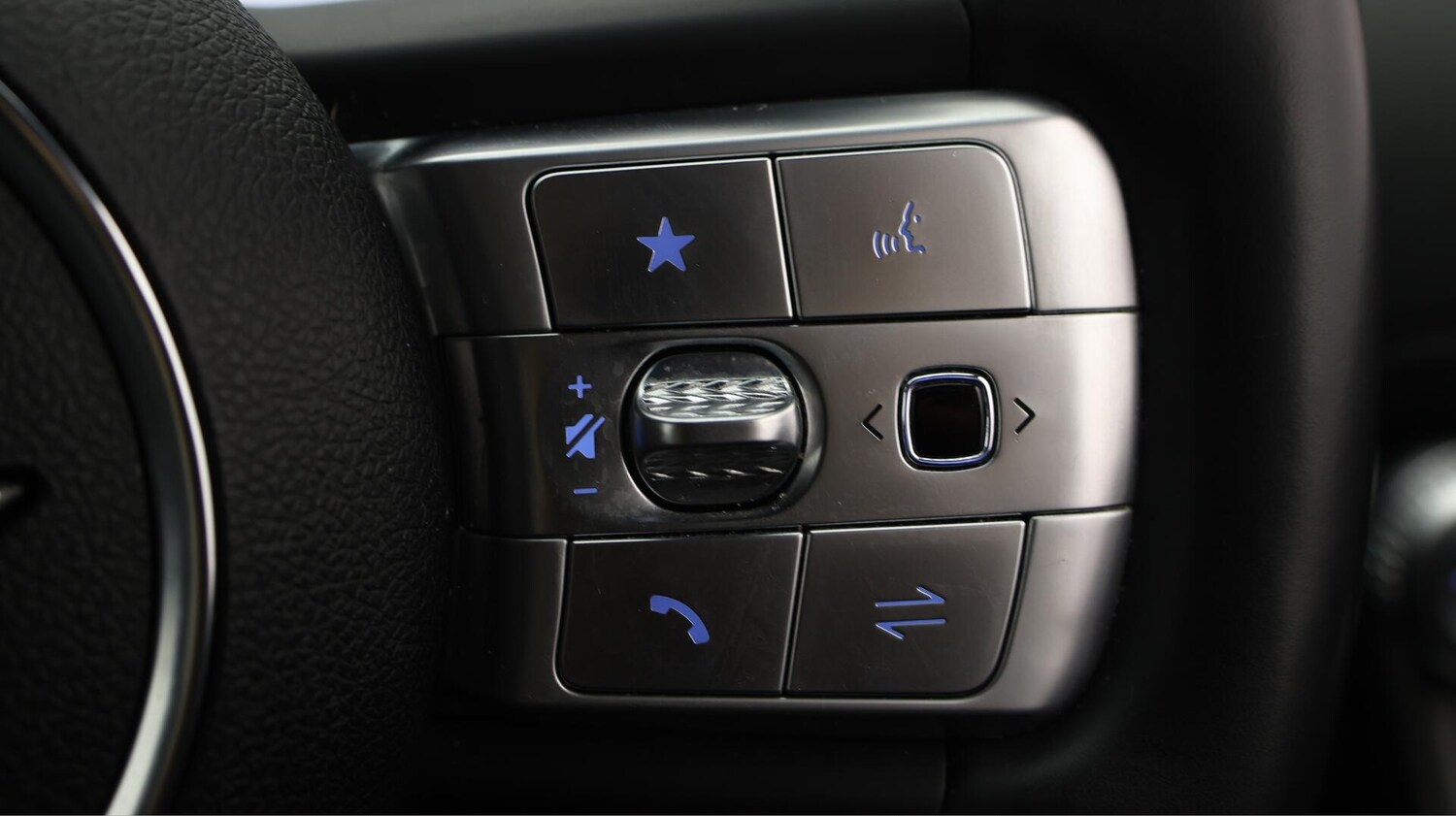 Used Genesis GV60 2022 for sale - 76499653: Photo 25