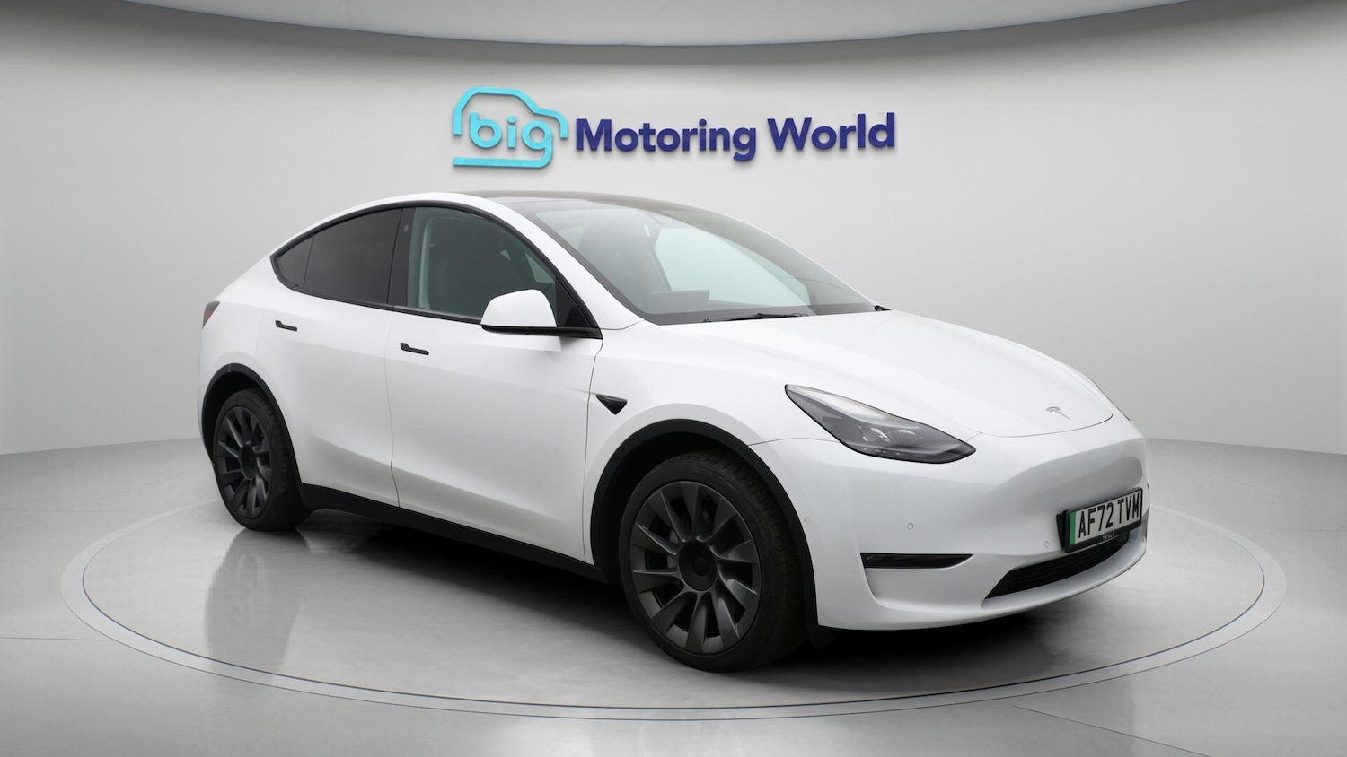 Used Tesla Model Y 2022 for sale - 76136109: Photo 2