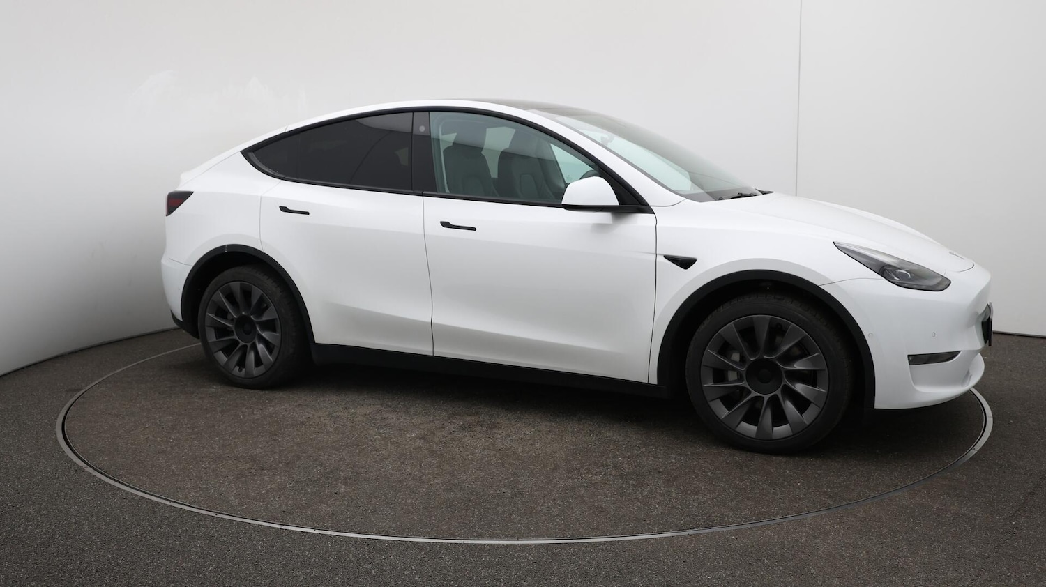 Used Tesla Model Y 2022 for sale - 76136109: Photo 44