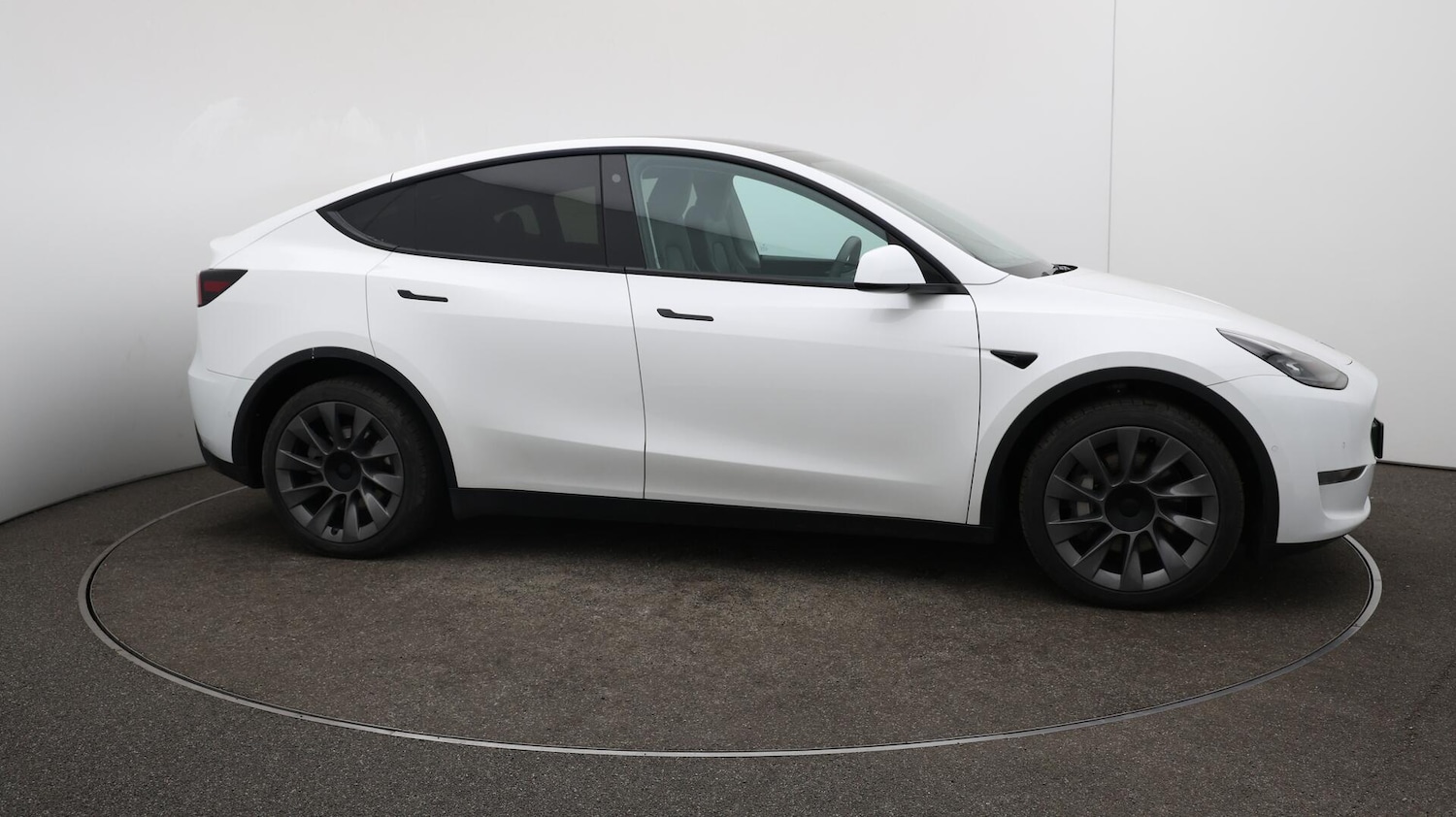 Used Tesla Model Y 2022 for sale - 76136109: Photo 46