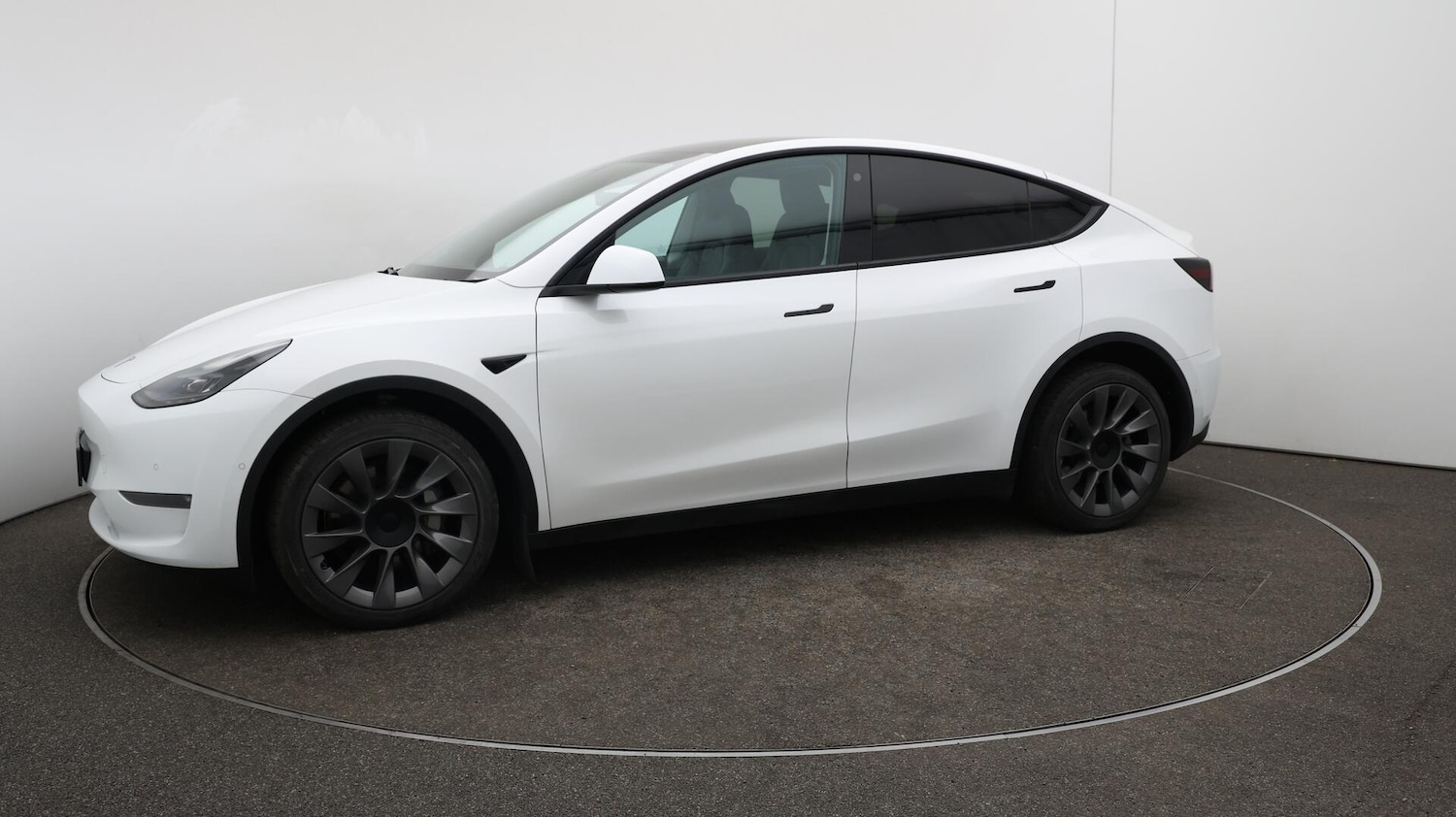 Used Tesla Model Y 2022 for sale - 76136109: Photo 65