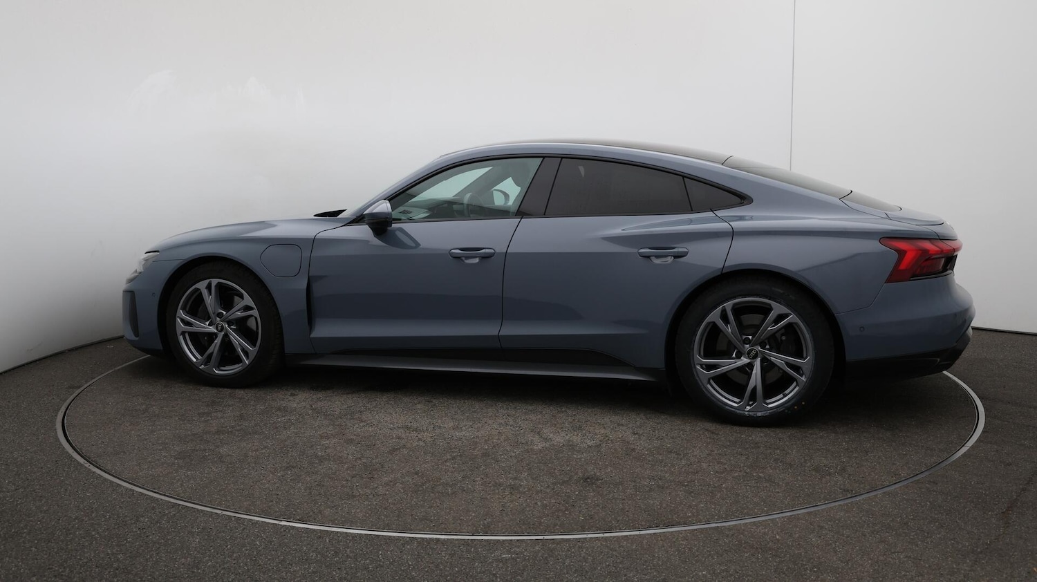 Used Audi e-tron GT 2022 for sale - 76152406: Photo 59