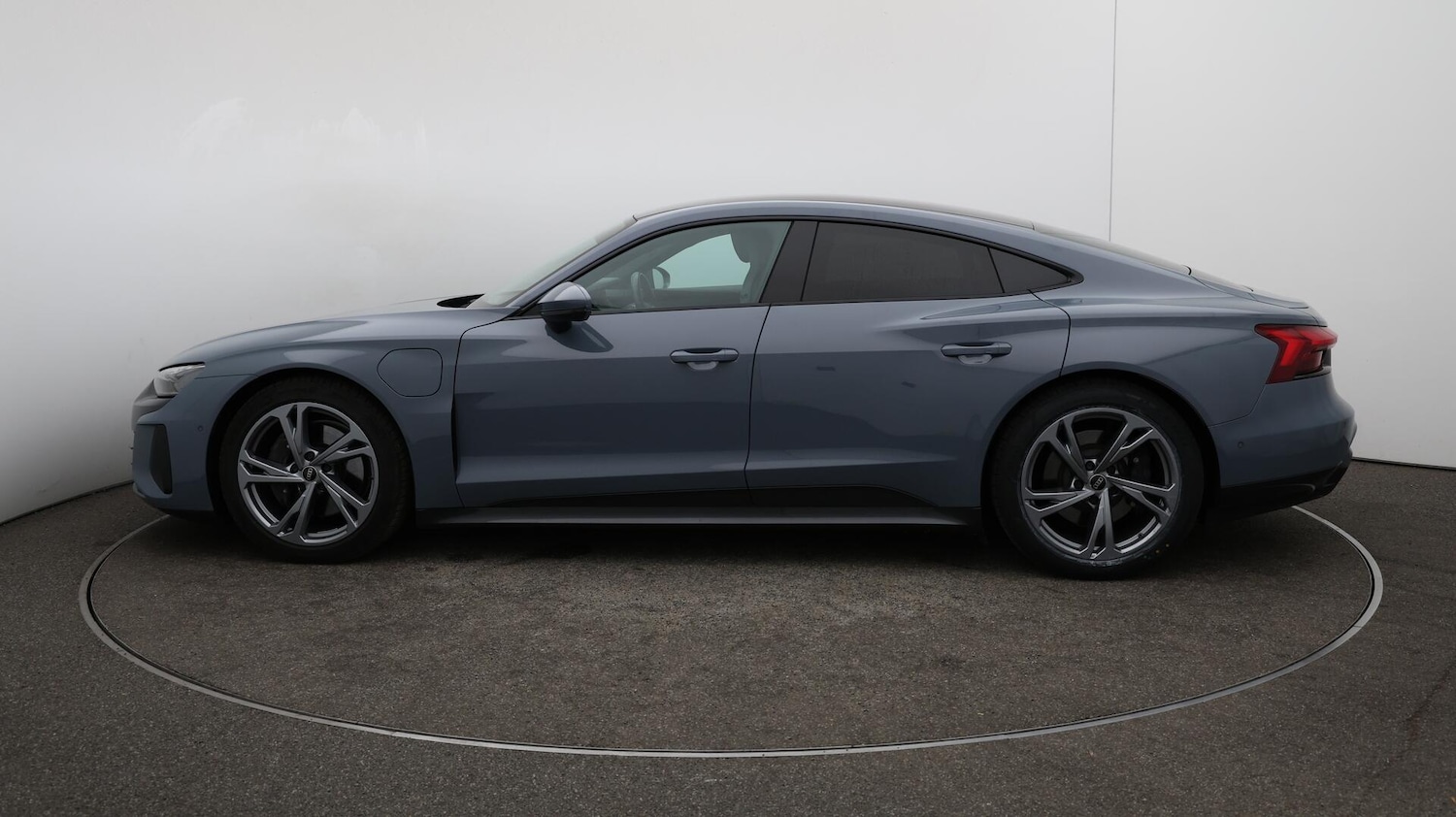 Used Audi e-tron GT 2022 for sale - 76152406: Photo 65