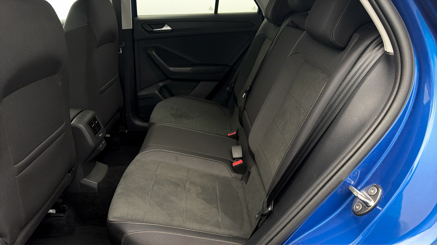 Used Volkswagen T-Roc 2023 for sale - 78163722: Photo 15