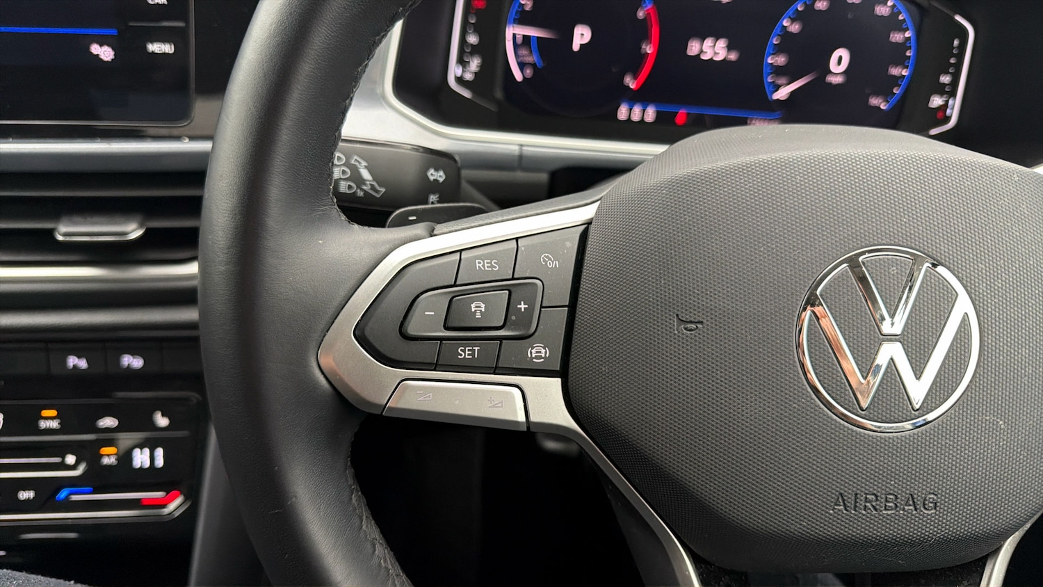 Used Volkswagen T-Roc 2023 for sale - 78163722: Photo 23