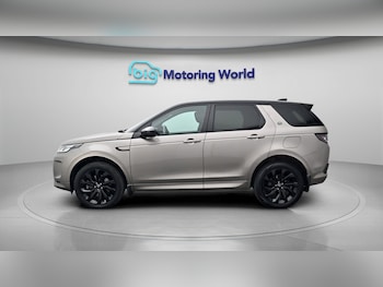 Used Land Rover Discovery Sport 2022 for sale - 79140540: Photo