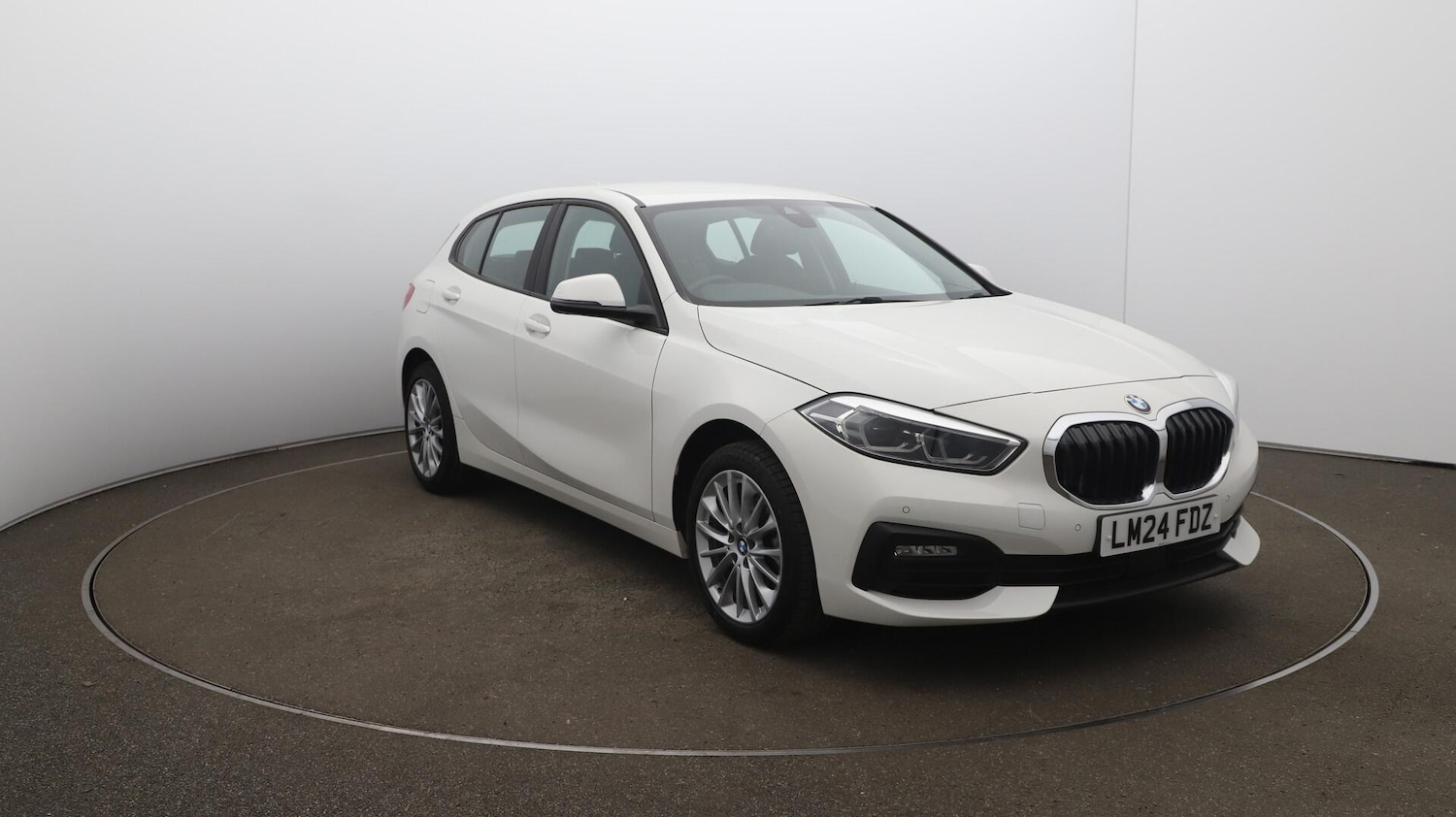 Used BMW 1 Series 2024 for sale - 76592859: Photo 44