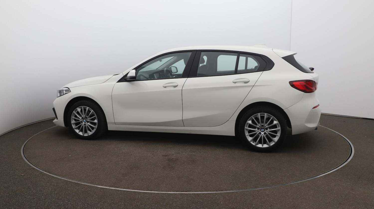 Used BMW 1 Series 2024 for sale - 76592859: Photo 59