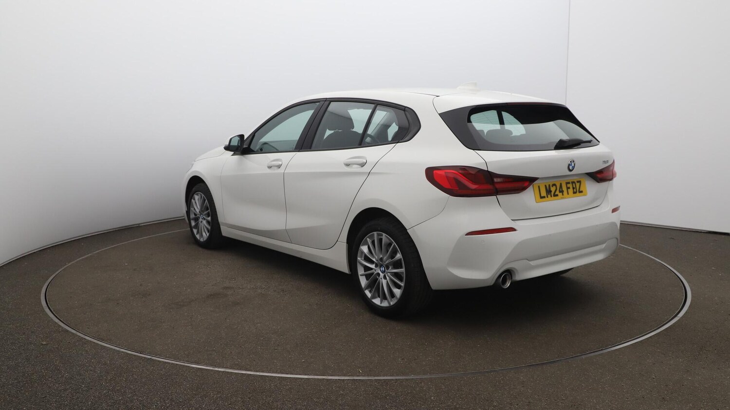 Used BMW 1 Series 2024 for sale - 76592859: Photo 63