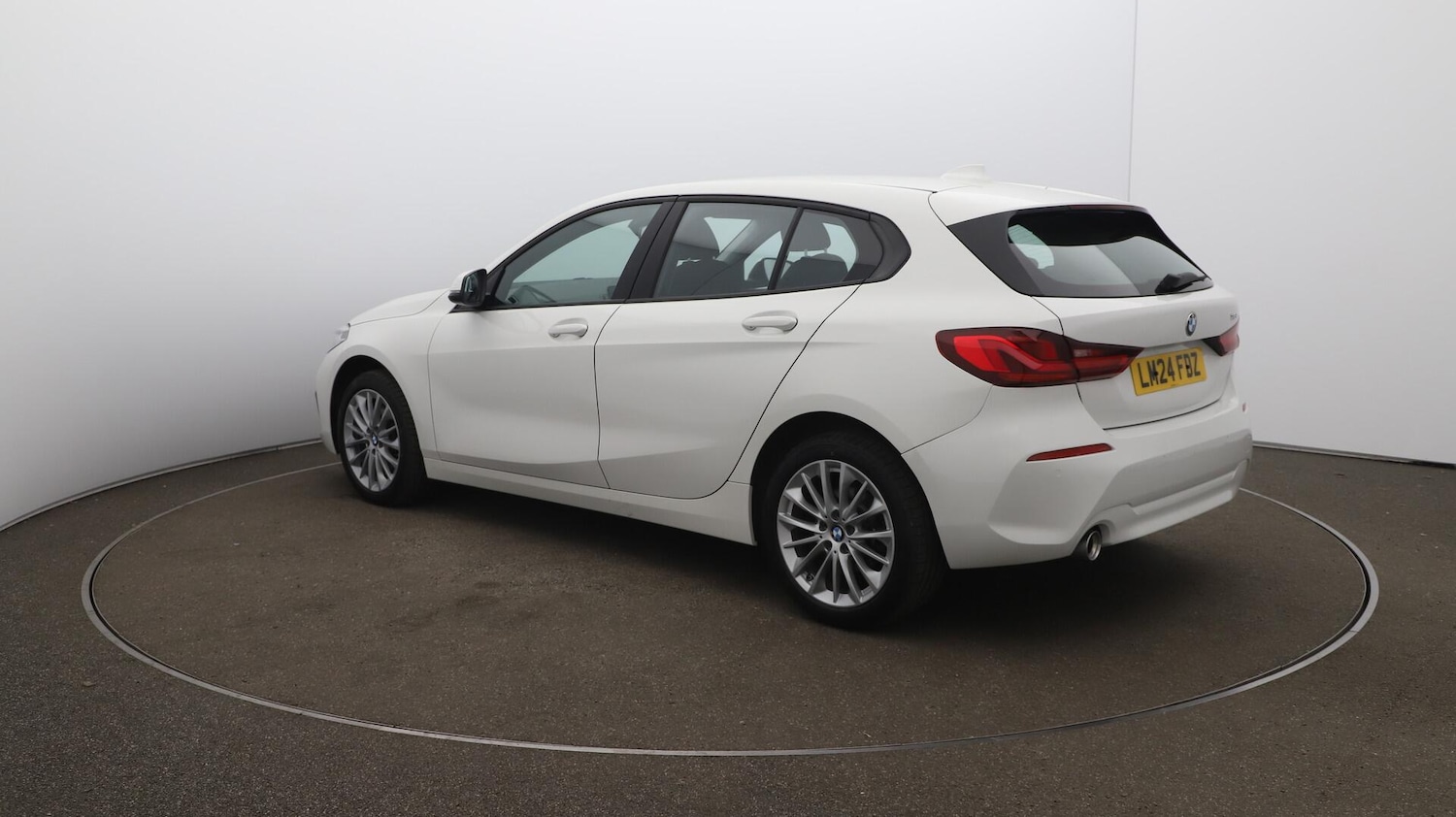 Used BMW 1 Series 2024 for sale - 76592859: Photo 64