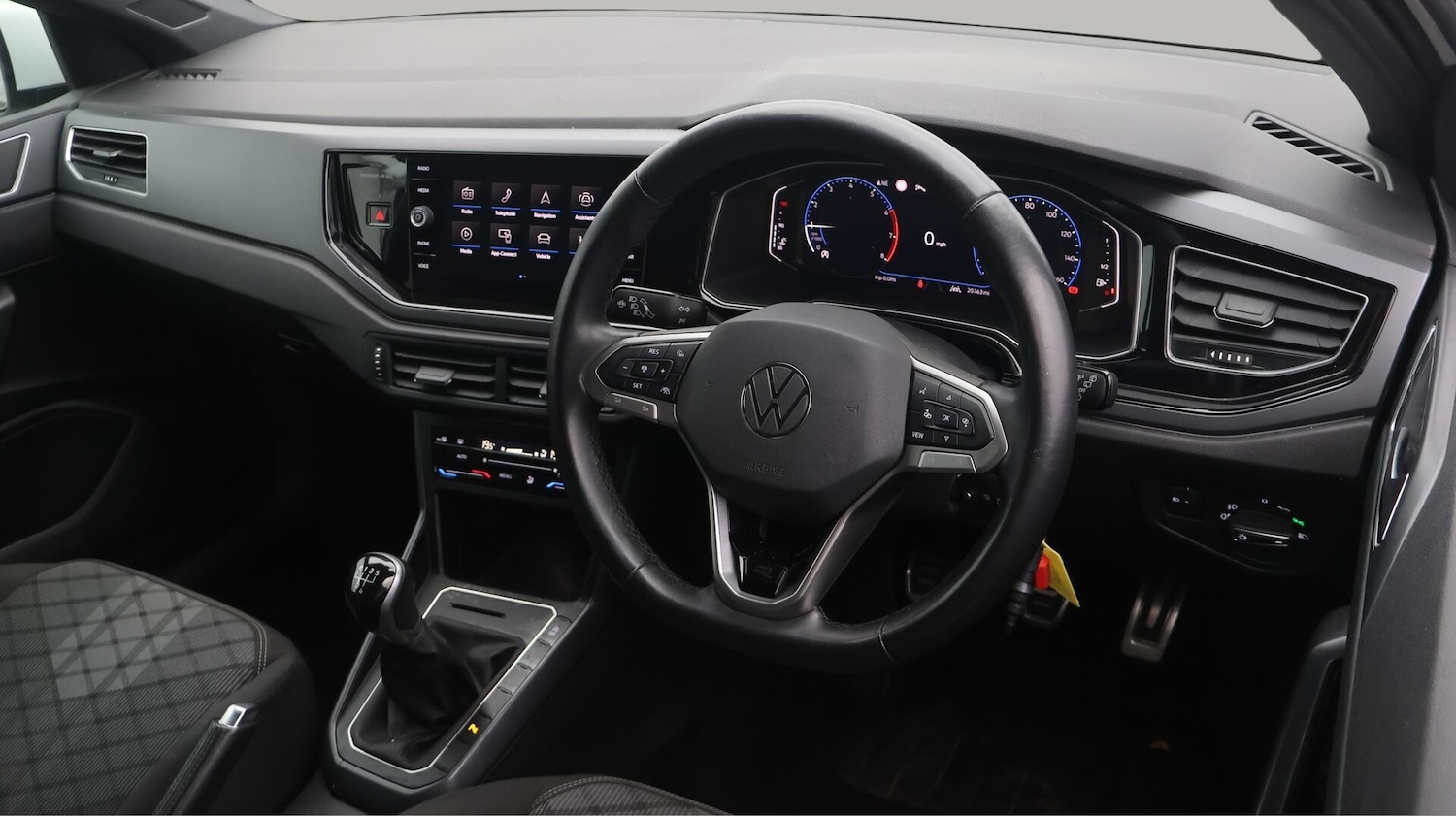Used Volkswagen Polo 2024 for sale - 76380594: Photo 9