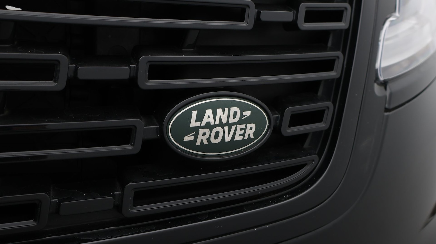 Used Land Rover Range Rover Velar 2025 for sale - 77760400: Photo 22