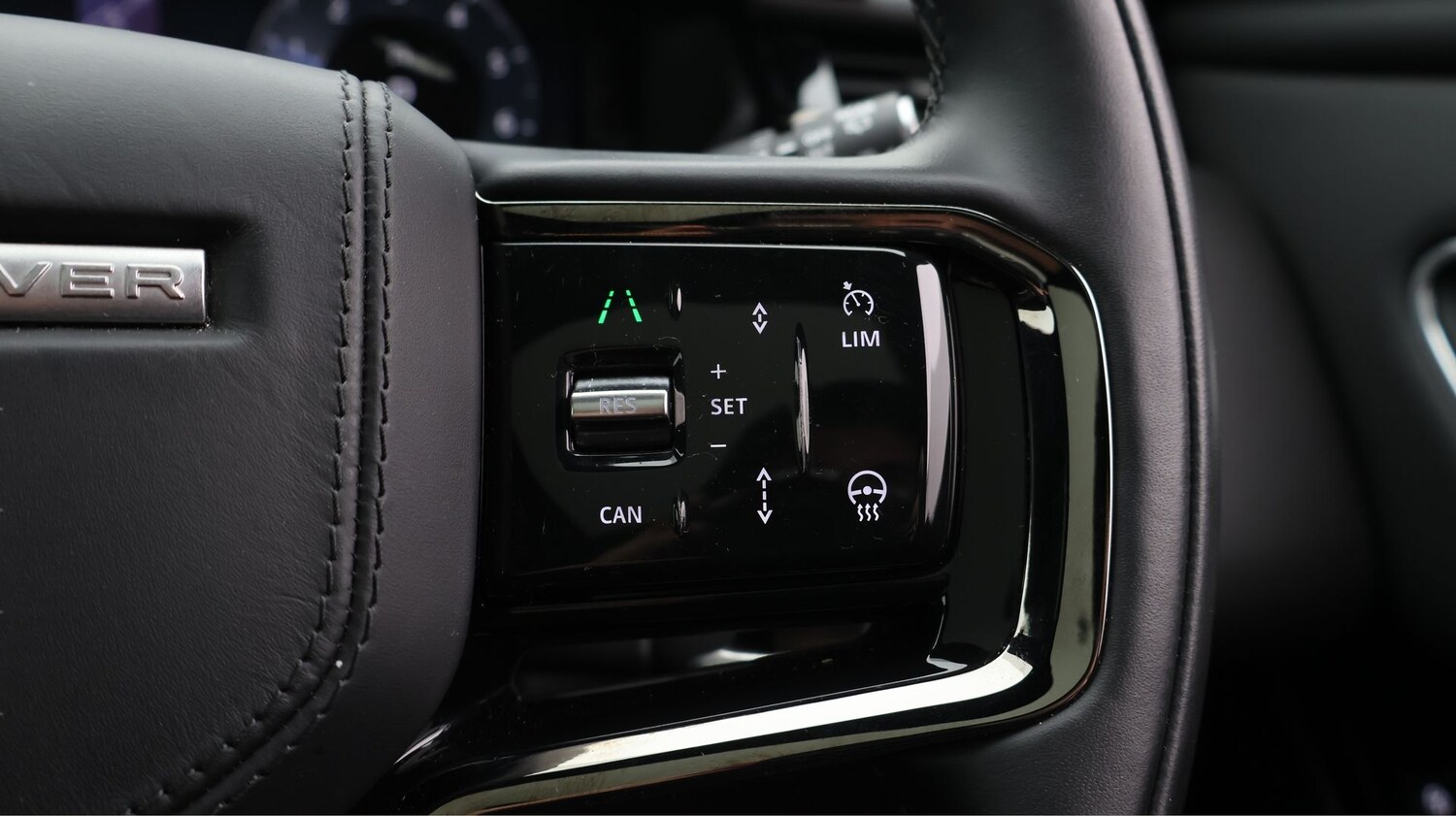 Used Land Rover Range Rover Velar 2025 for sale - 77760400: Photo 24