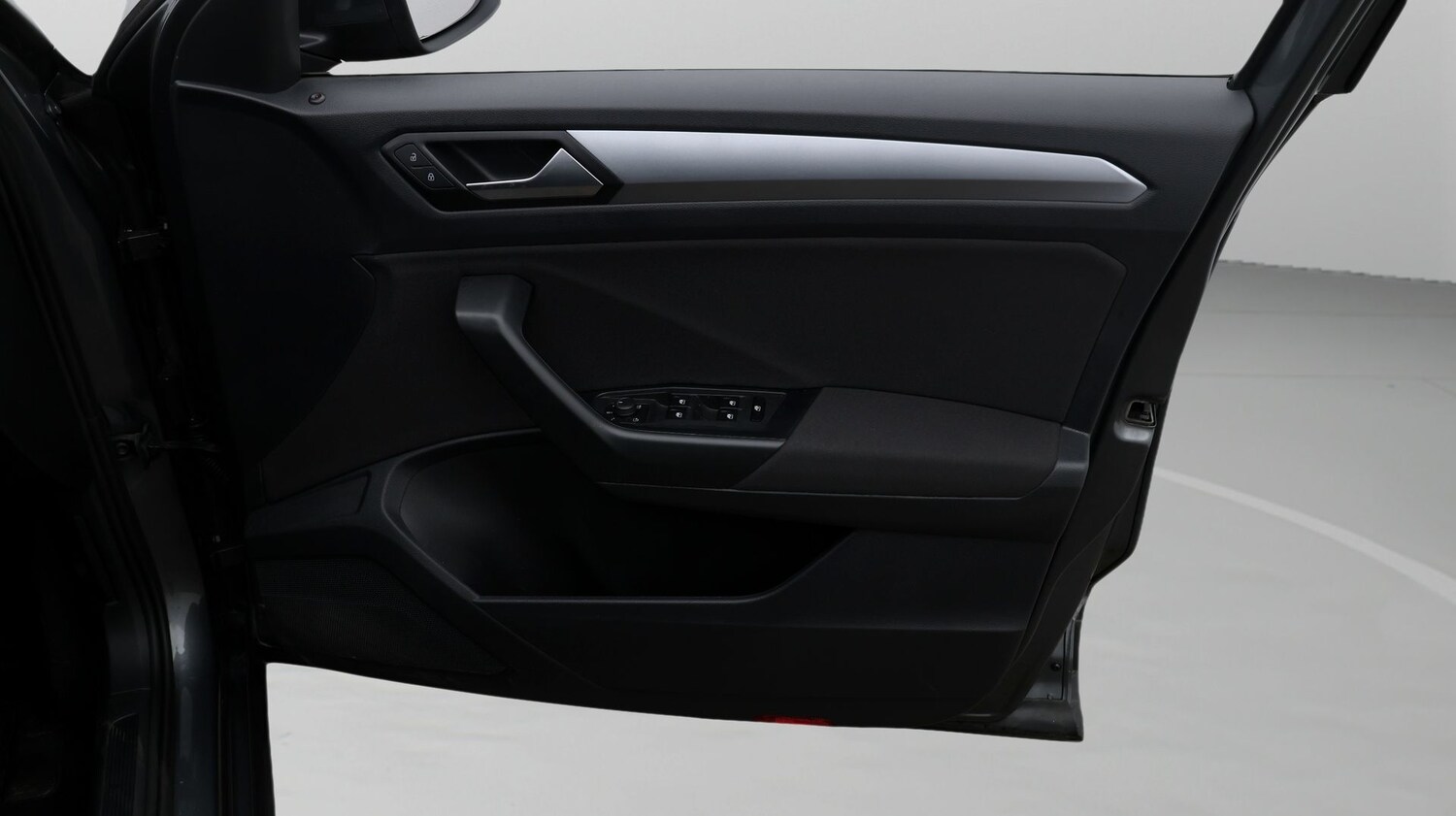 Used Volkswagen T-Roc 2023 for sale - 77541783: Photo 15