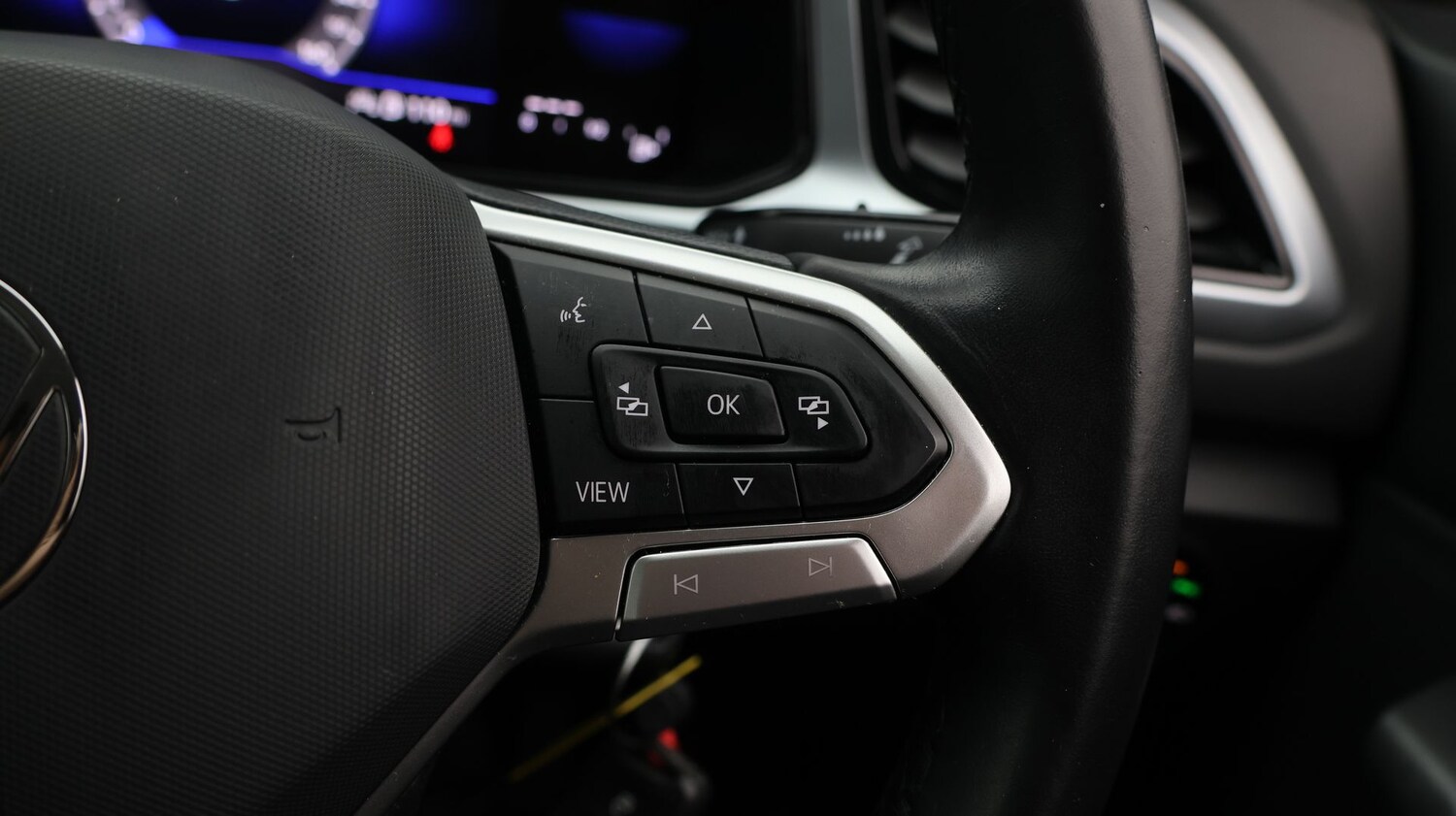 Used Volkswagen T-Roc 2023 for sale - 77541783: Photo 26